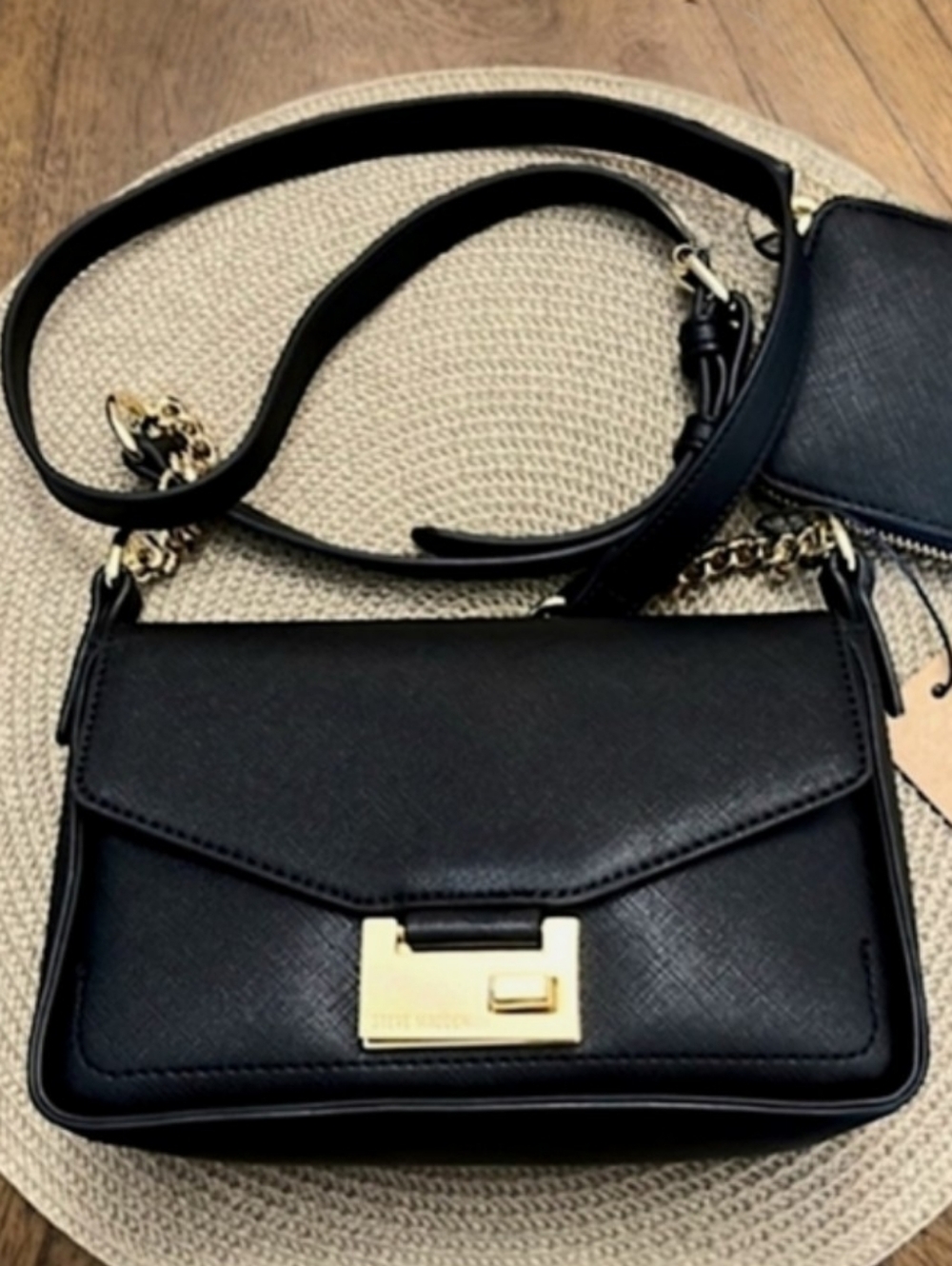 ✨NWT !! Steve Madden Black BMatty Crossbody Structured Hardbody w/Gold Chain